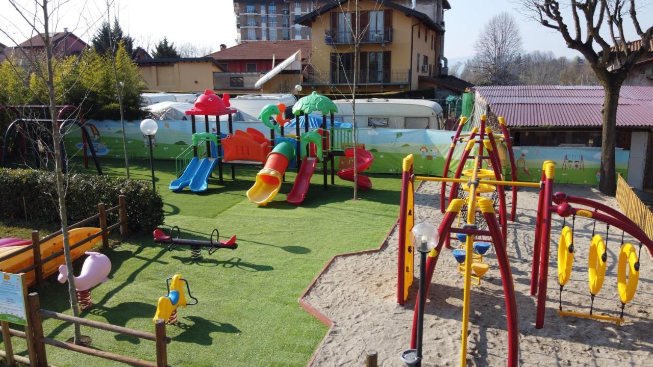 Camping Italia Lido Castelletto sopra Ticino Esterno foto